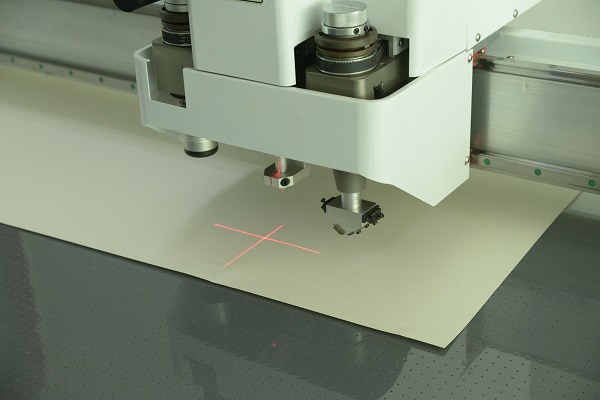 Cortador de cartão digital CNC para máquina de corte de papelão